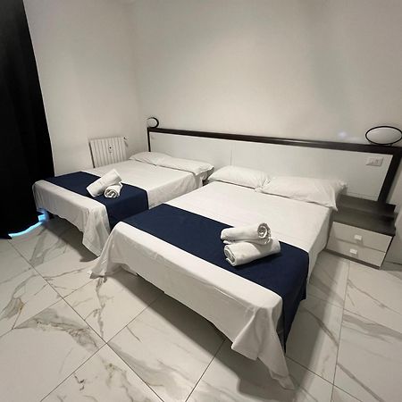 Jcube Apartments Bocconi Milano Eksteriør bilde